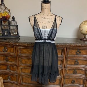 Betsey Johnson black and white babydoll nightie M